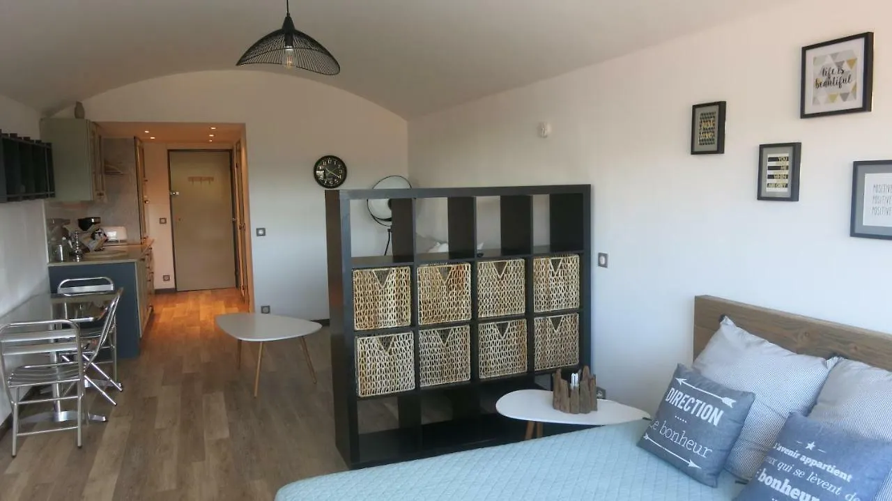 Studio 29 Cassis Daire